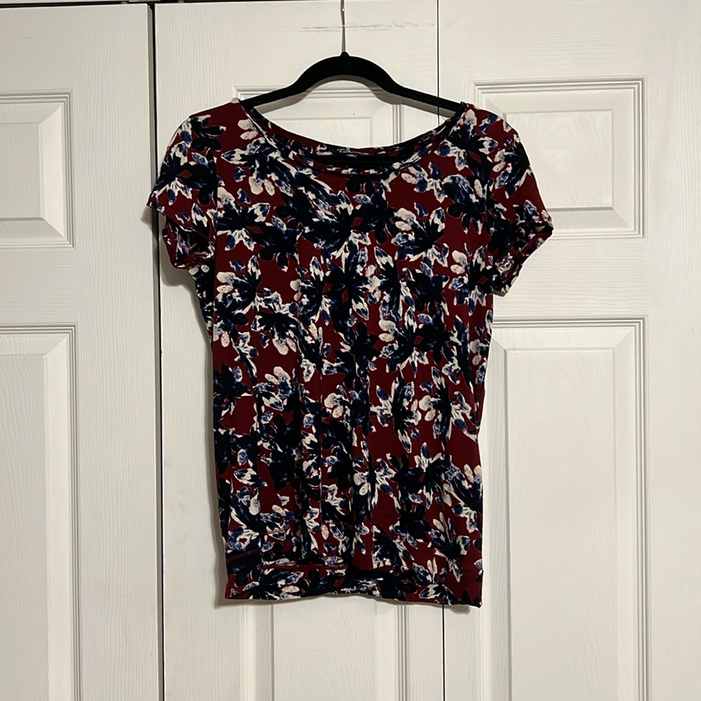simply vera floral shirt